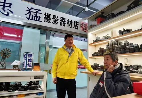 沈陽老廠工人的鏡頭新生 十五年二手相機店的慢生活美學